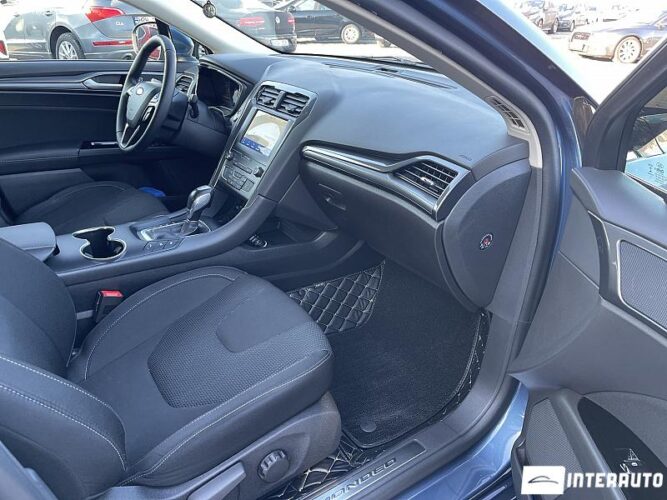 Ford Mondeo 41 interauto-car