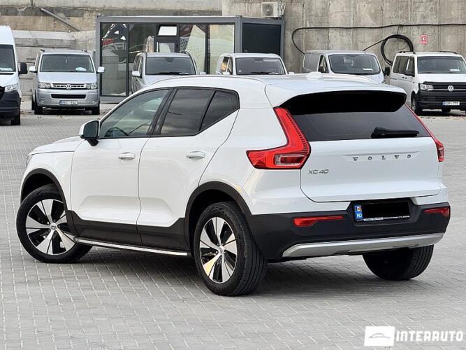 volvo XC 40 2021