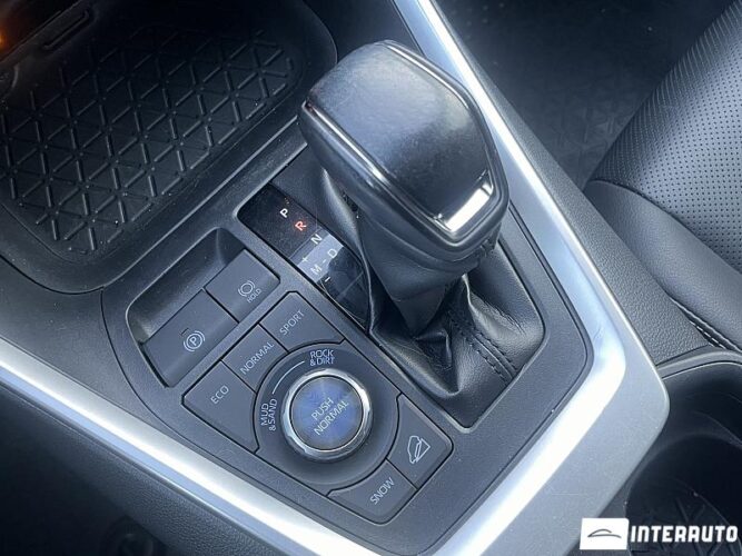 Toyota Rav-4 52 interauto-car