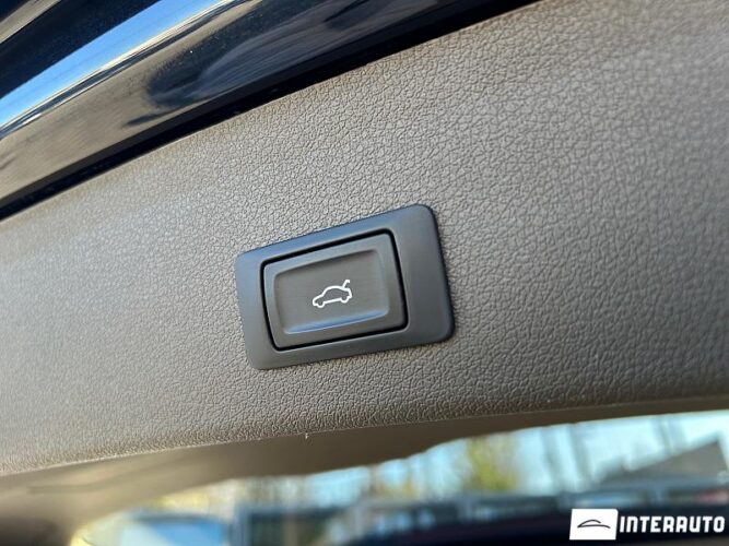 Audi Q5 57 interauto-car