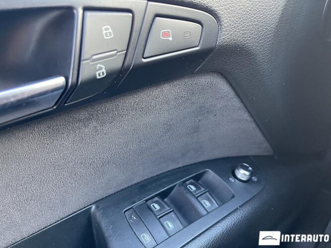 Audi Q7 36 interauto-car