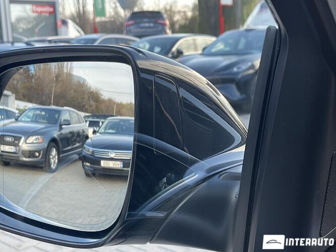 Audi Q7 34 interauto-car