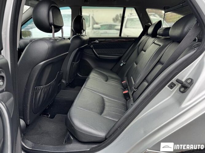 Mercedes C 180 51 interauto-car