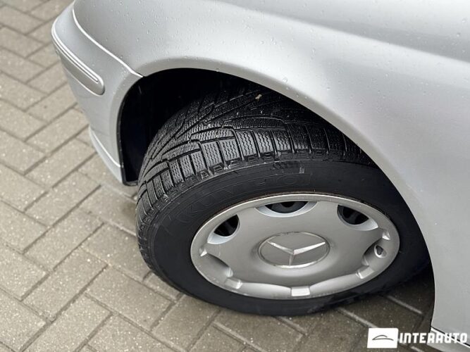 Mercedes C 180 38 interauto-car