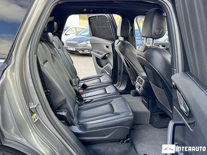Audi Q7 57 interauto-car