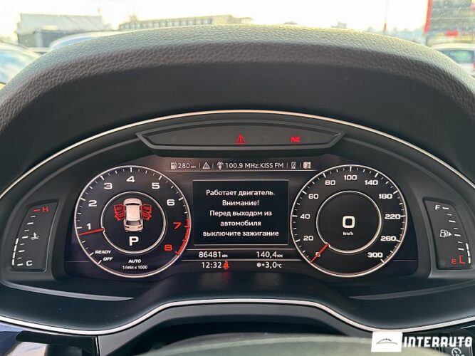 Audi Q7 50 interauto-car