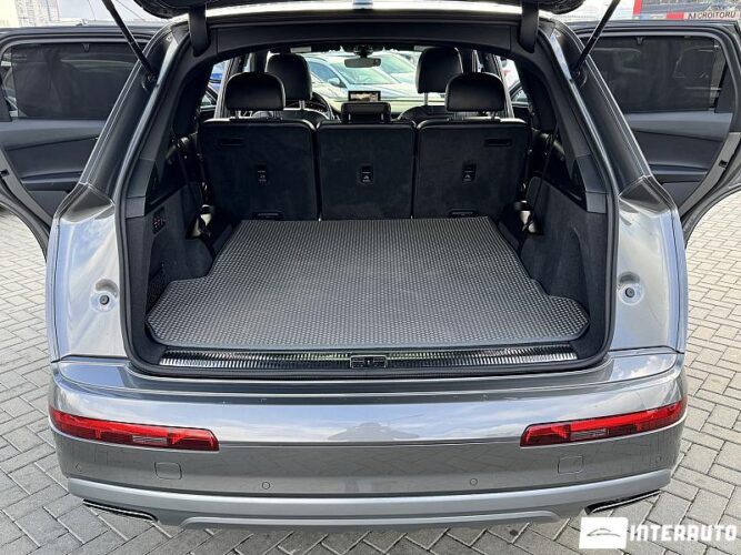 Audi Q7 73 interauto-car