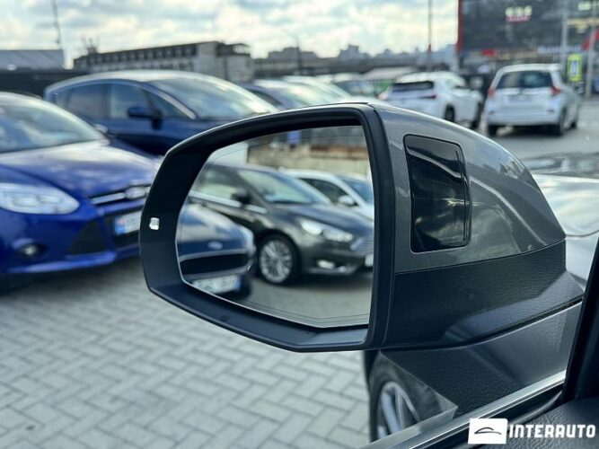 Audi Q7 61 interauto-car