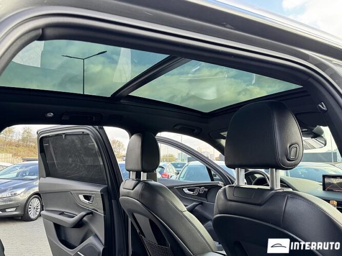 Audi Q7 56 interauto-car