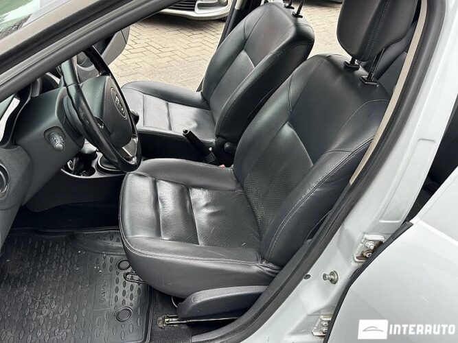 Dacia Duster 34 interauto-car