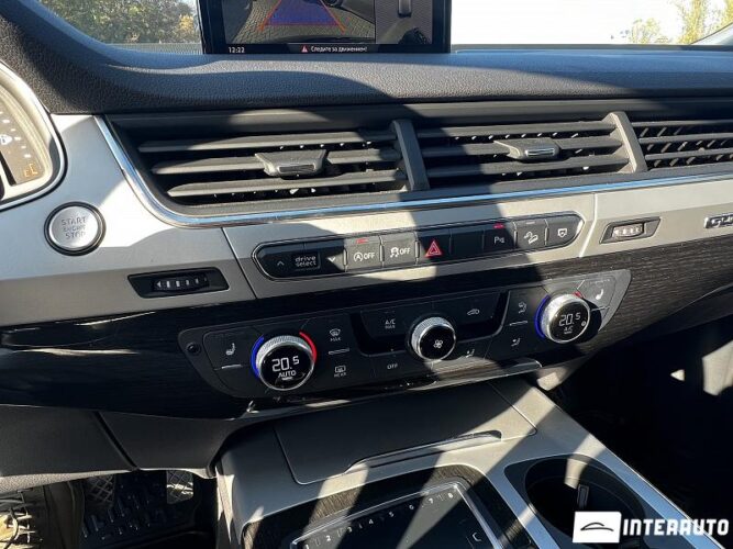 Audi Q7 41 interauto-car