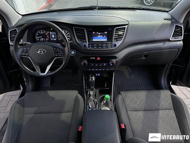 Hyundai Tucson 37 interauto-car