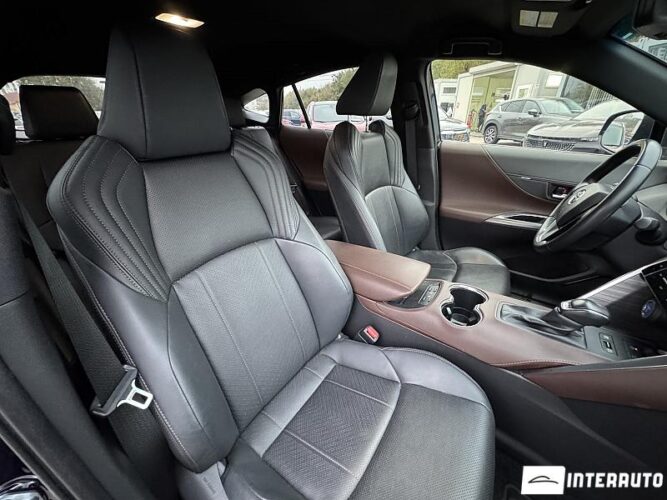 Toyota Venza 67 interauto-car