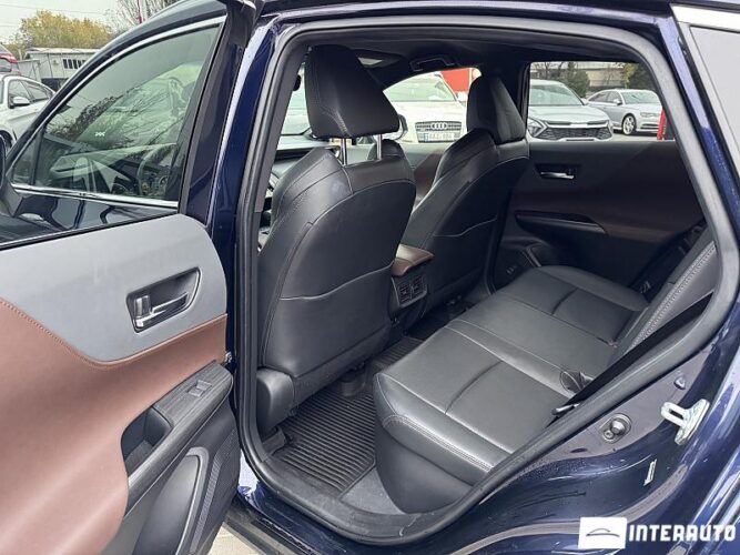 Toyota Venza 68 interauto-car