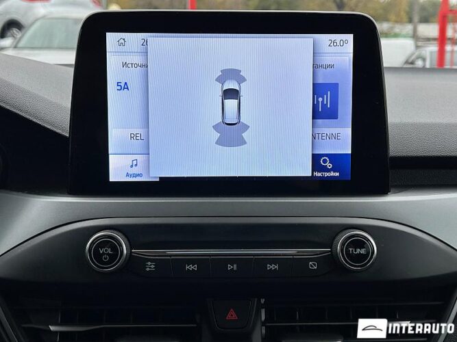 Ford Focus 43 interauto-car