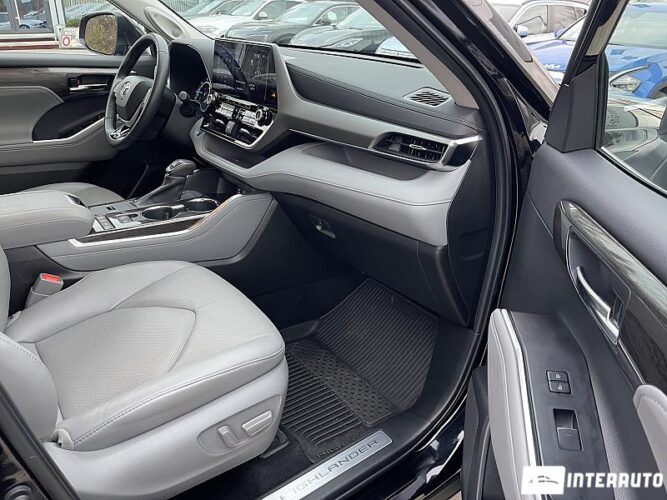 Toyota Highlander 50 interauto-car