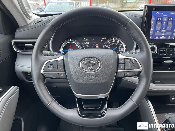 Toyota Highlander 44 interauto-car