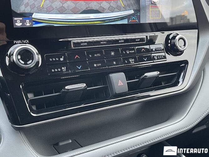 Toyota Highlander 48 interauto-car