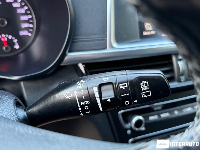 Kia Optima 54 interauto-car