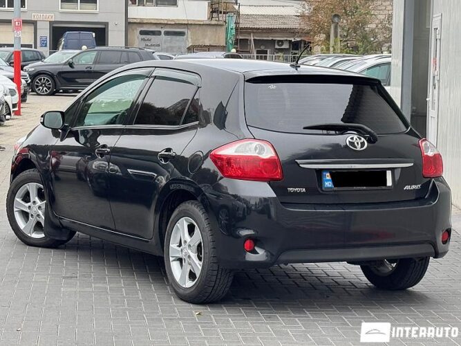 Toyota Auris 30 interauto-car