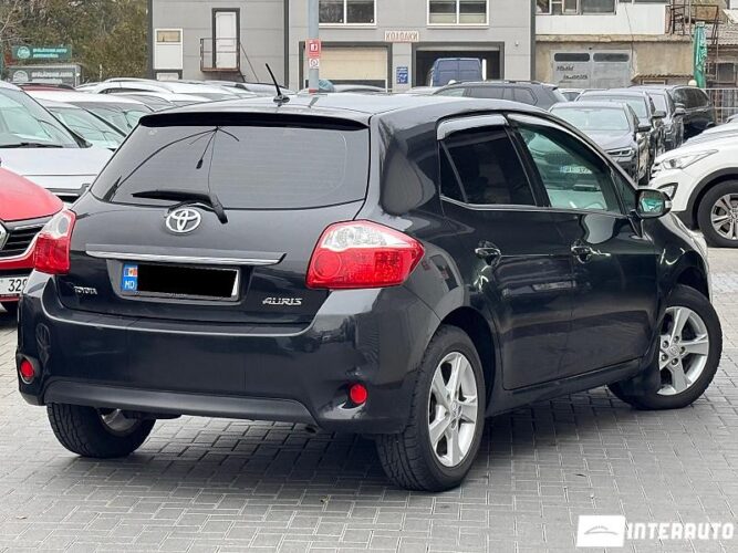 Toyota Auris 29 interauto-car