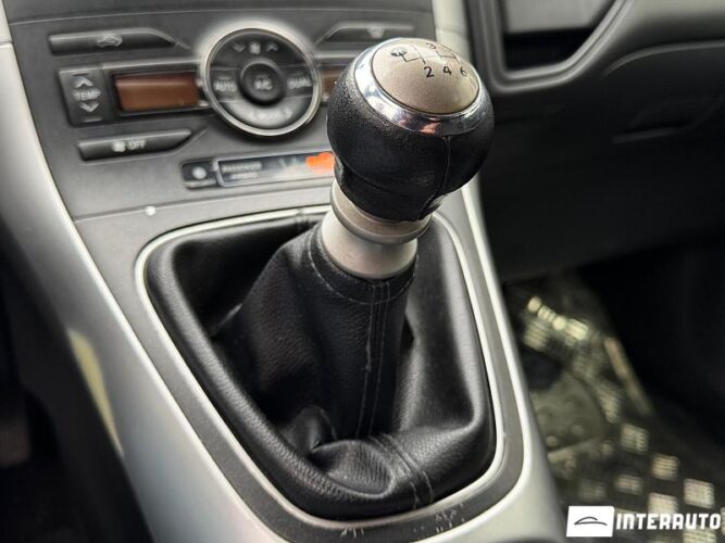 Toyota Auris 37 interauto-car