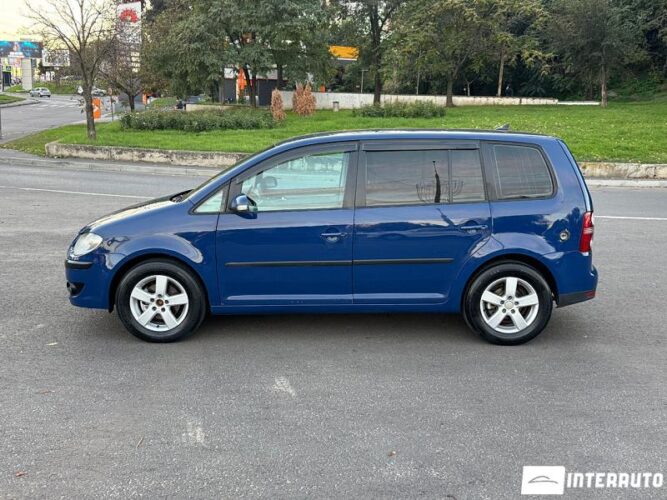 Volkswagen Touran 27 interauto-car