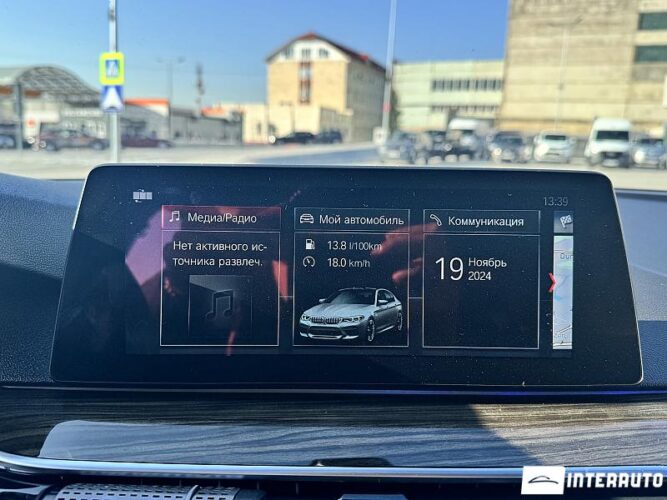 BMW 530e 42 interauto-car