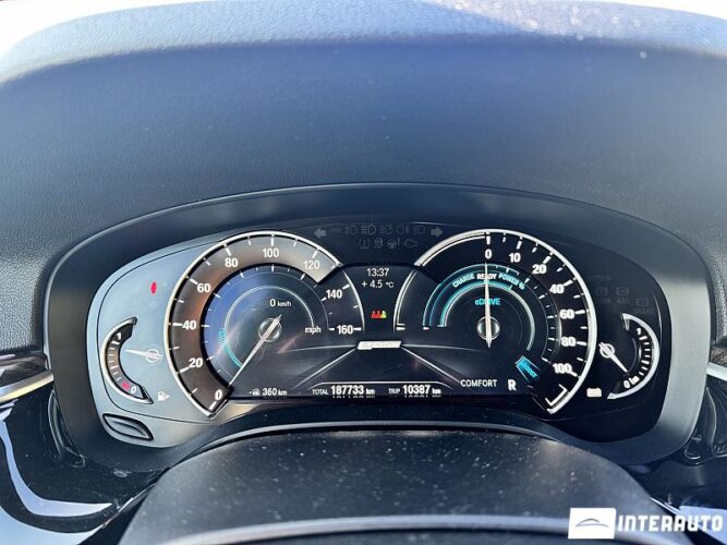 BMW 530e 41 interauto-car