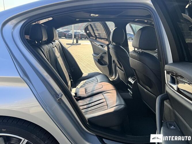 BMW 530e 48 interauto-car