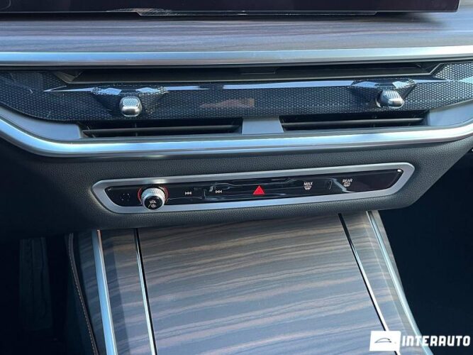 BMW X7 4.0i 58 interauto-car