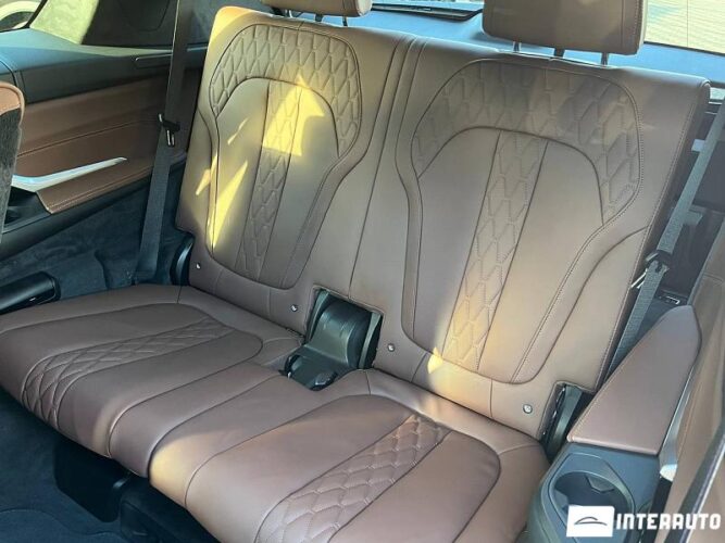 BMW X7 4.0i 66 interauto-car