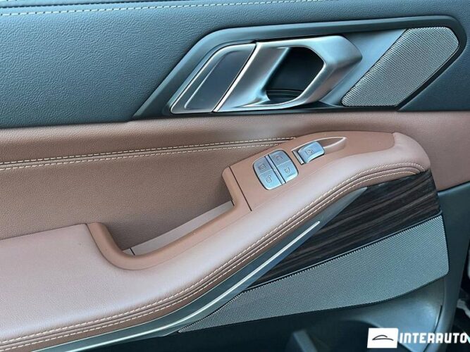BMW X7 4.0i 63 interauto-car