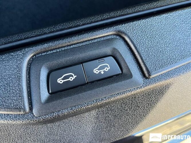 BMW X7 4.0i 68 interauto-car