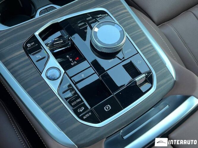 BMW X7 4.0i 60 interauto-car