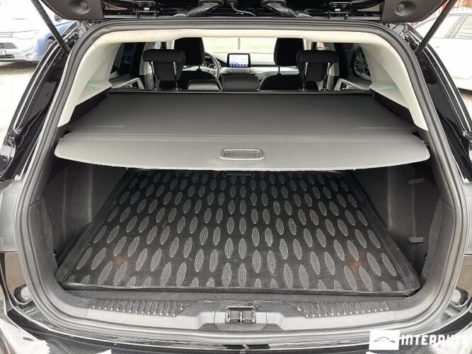 Ford Focus 47 interauto-car