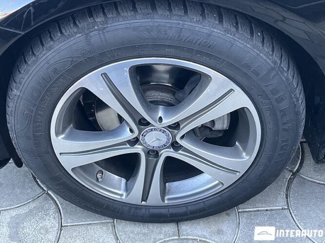 Mercedes E 200 49 interauto-car