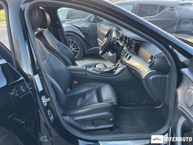 Mercedes E 200 47 interauto-car