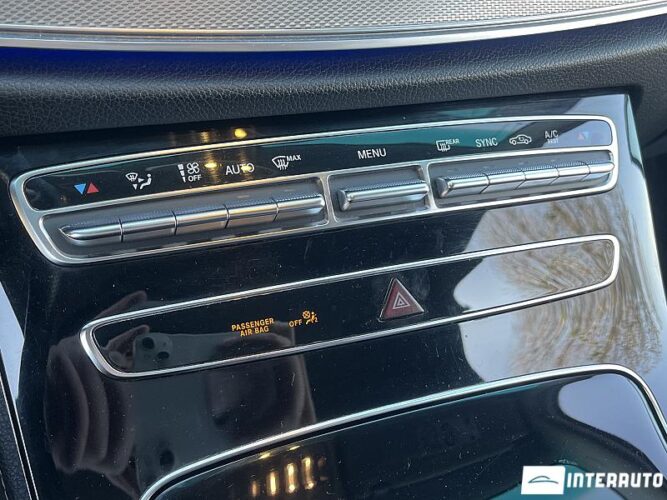 Mercedes E 200 43 interauto-car