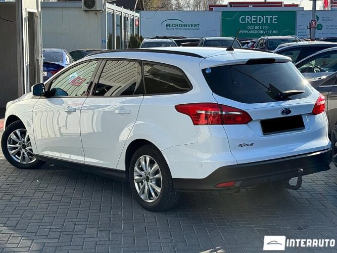 Ford Focus 31 interauto-car