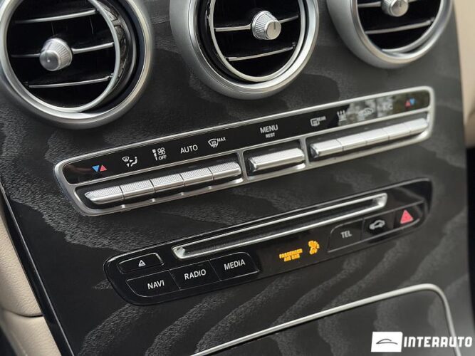 Mercedes GLC 350e 46 interauto-car