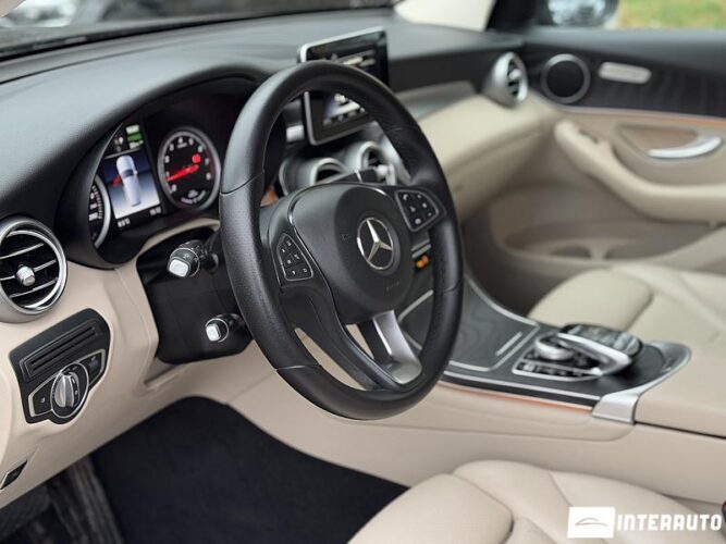Mercedes GLC 350e 41 interauto-car