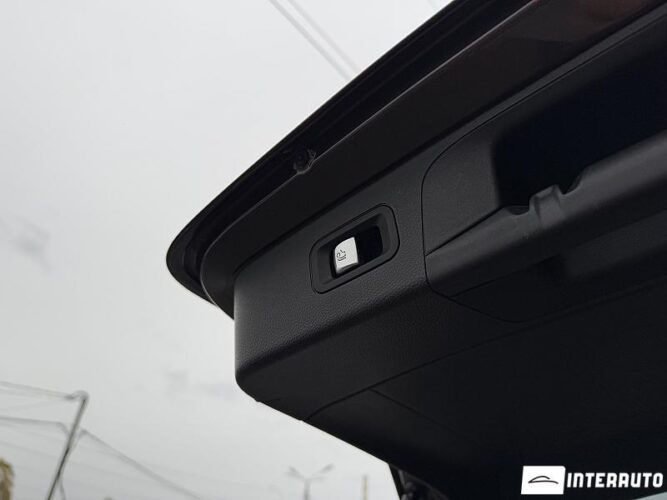 Mercedes GLC 350e 37 interauto-car