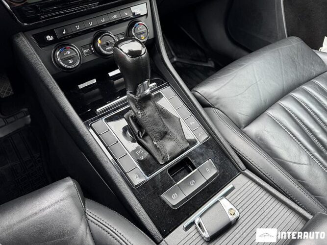 Skoda Superb 56 interauto-car
