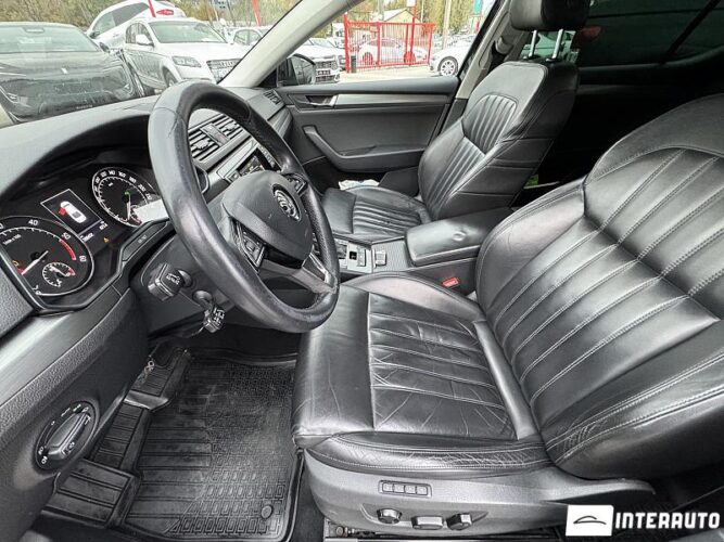 Skoda Superb 47 interauto-car
