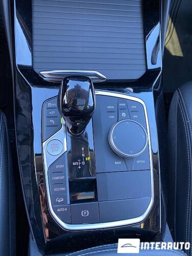 BMW X3 2.0D 54 interauto-car