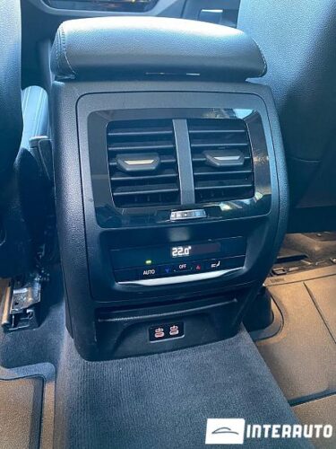 BMW X3 2.0D 59 interauto-car