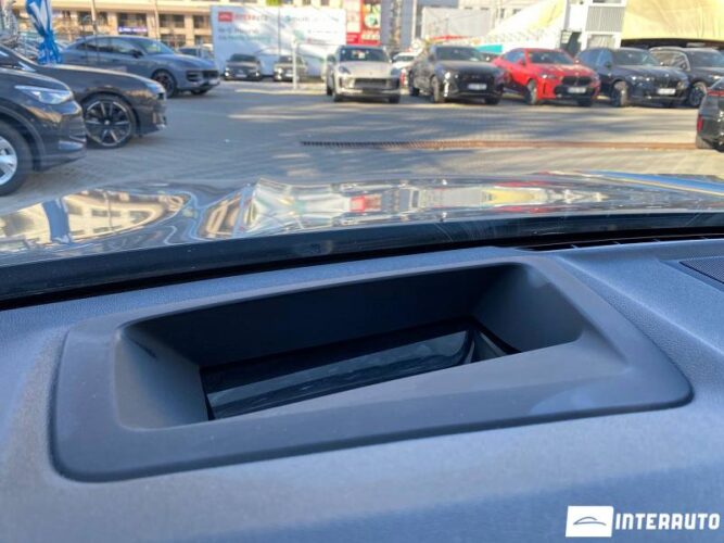 BMW X3 2.0D 46 interauto-car