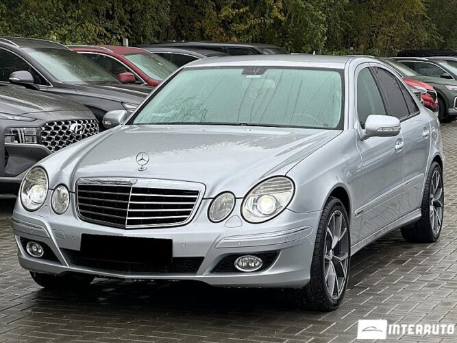 Mercedes E 200 29 interauto-car