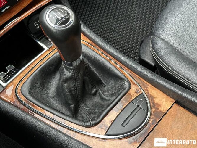 Mercedes E 200 41 interauto-car